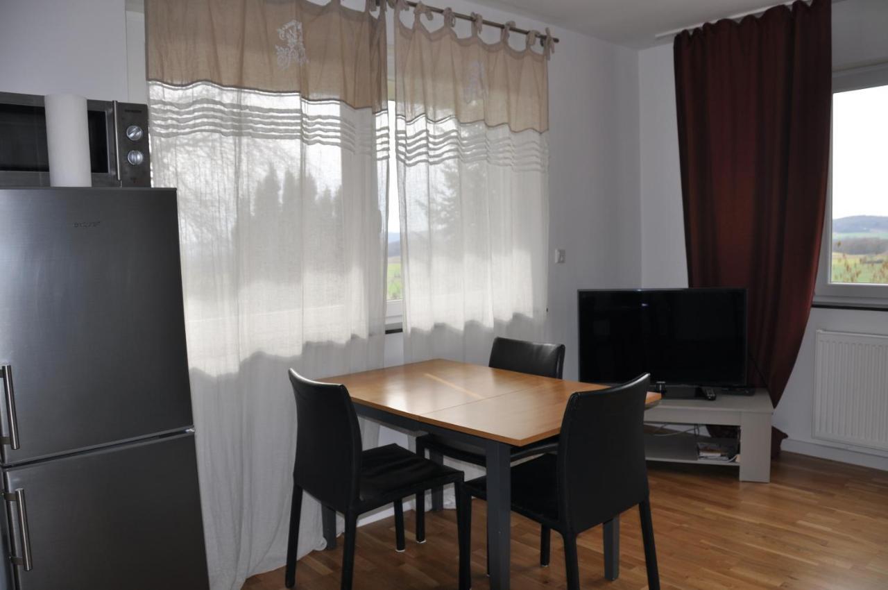 Apartment Geraeumige 2-z Im Gruenen, Garten, Terrasse, Ruhig, Natur, Phantastischer Blick! *