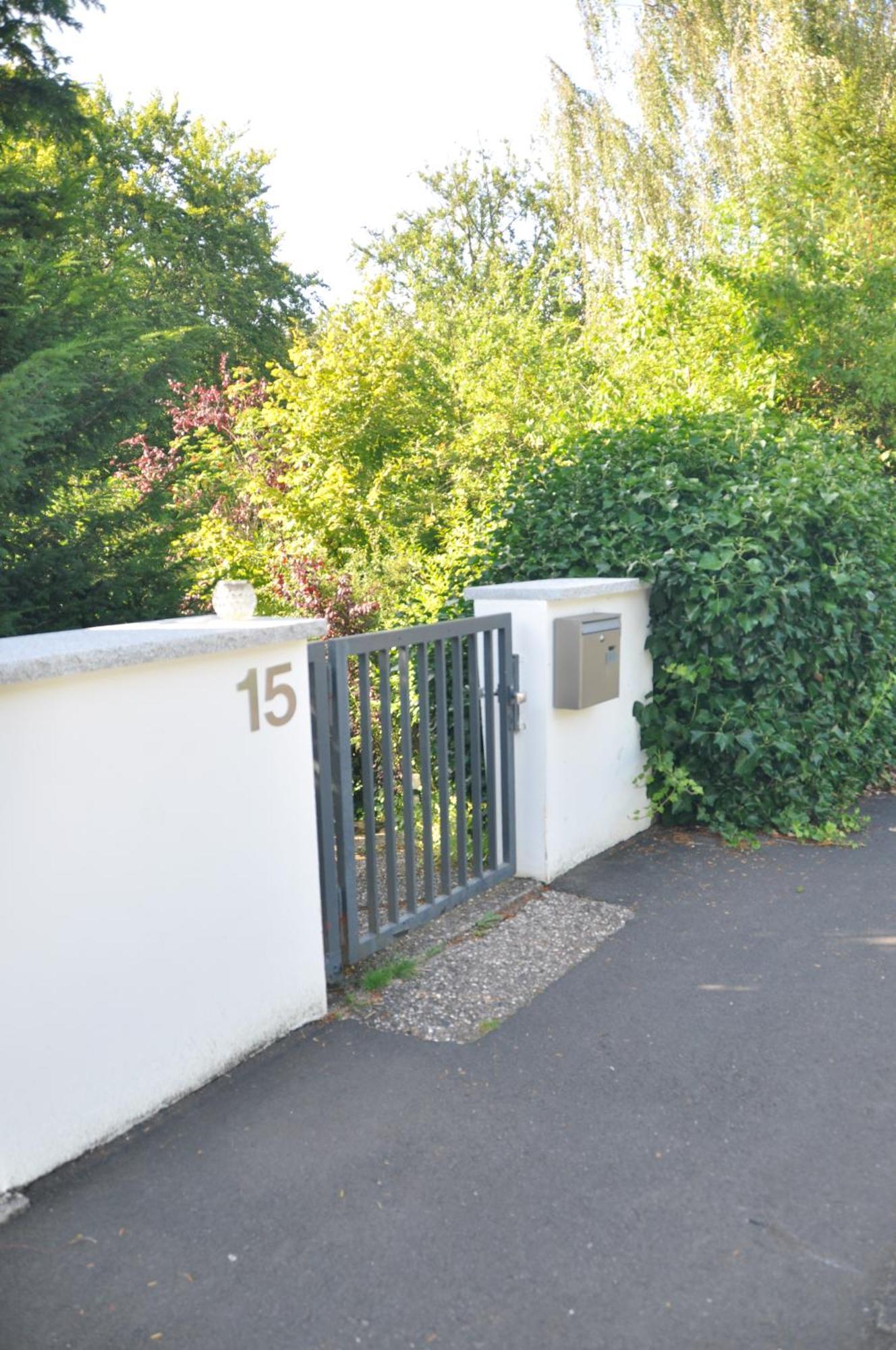 Apartment Geraeumige 2-z Im Gruenen, Garten, Terrasse, Ruhig, Natur, Phantastischer Blick! Marburg